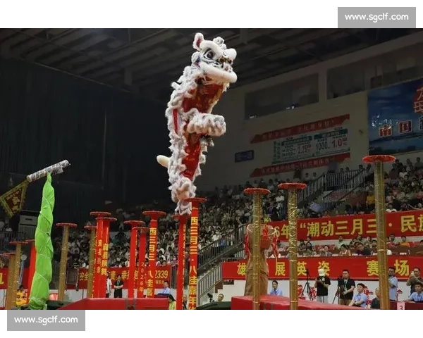 藤县狮王比赛精彩瞬间全记录 狮子搏斗震撼场面不容错过 藤县狮王比赛精彩瞬间全记录 狮子搏斗震撼场面不容错过